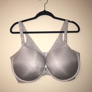 42H ! Torrid push-up plunge bra! ONLY WORN ONCE!
